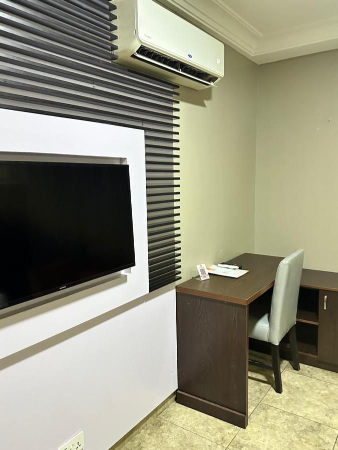 Msquare Hotel Gra Ikeja Luaran gambar