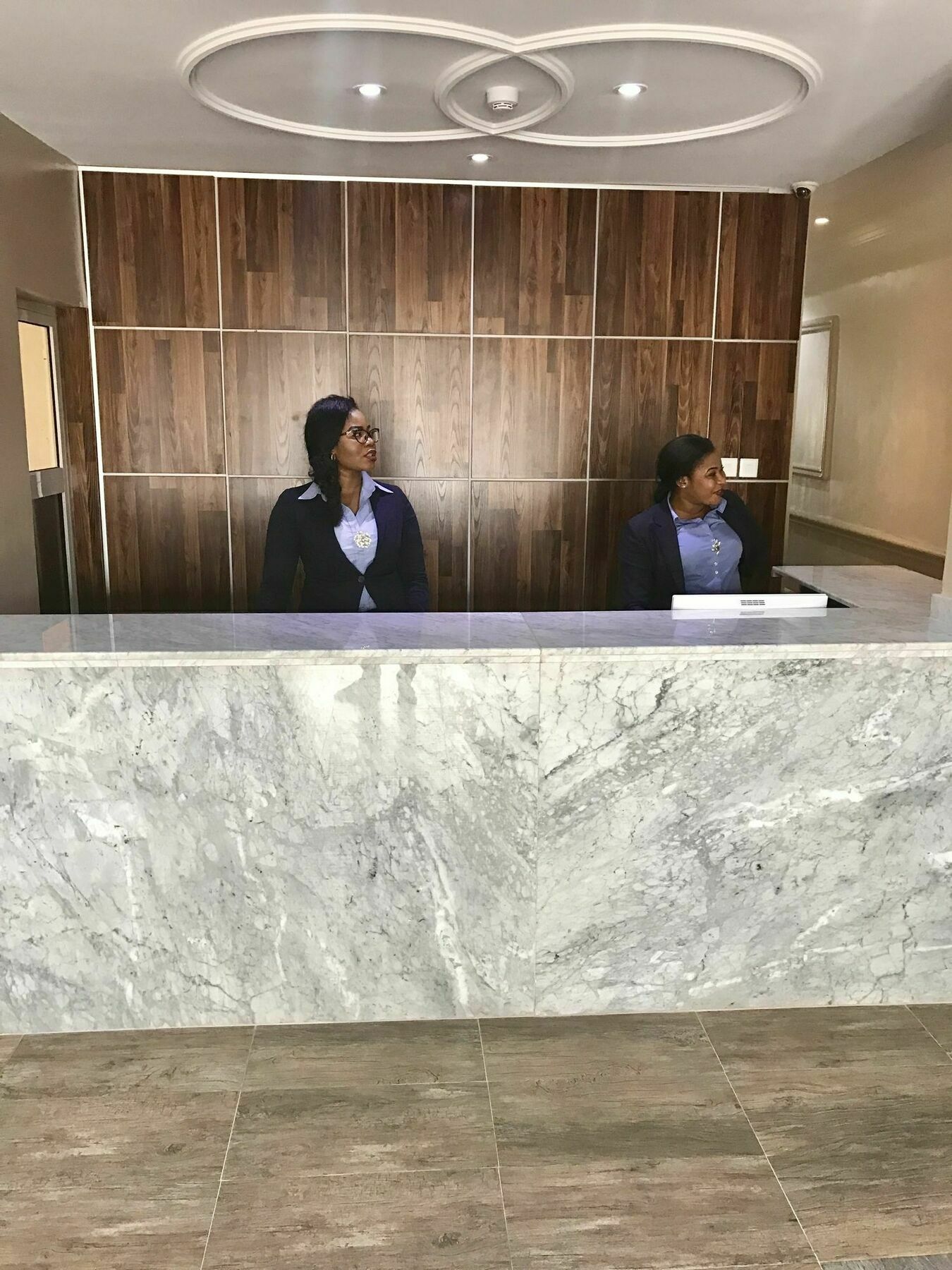 Msquare Hotel Gra Ikeja Luaran gambar